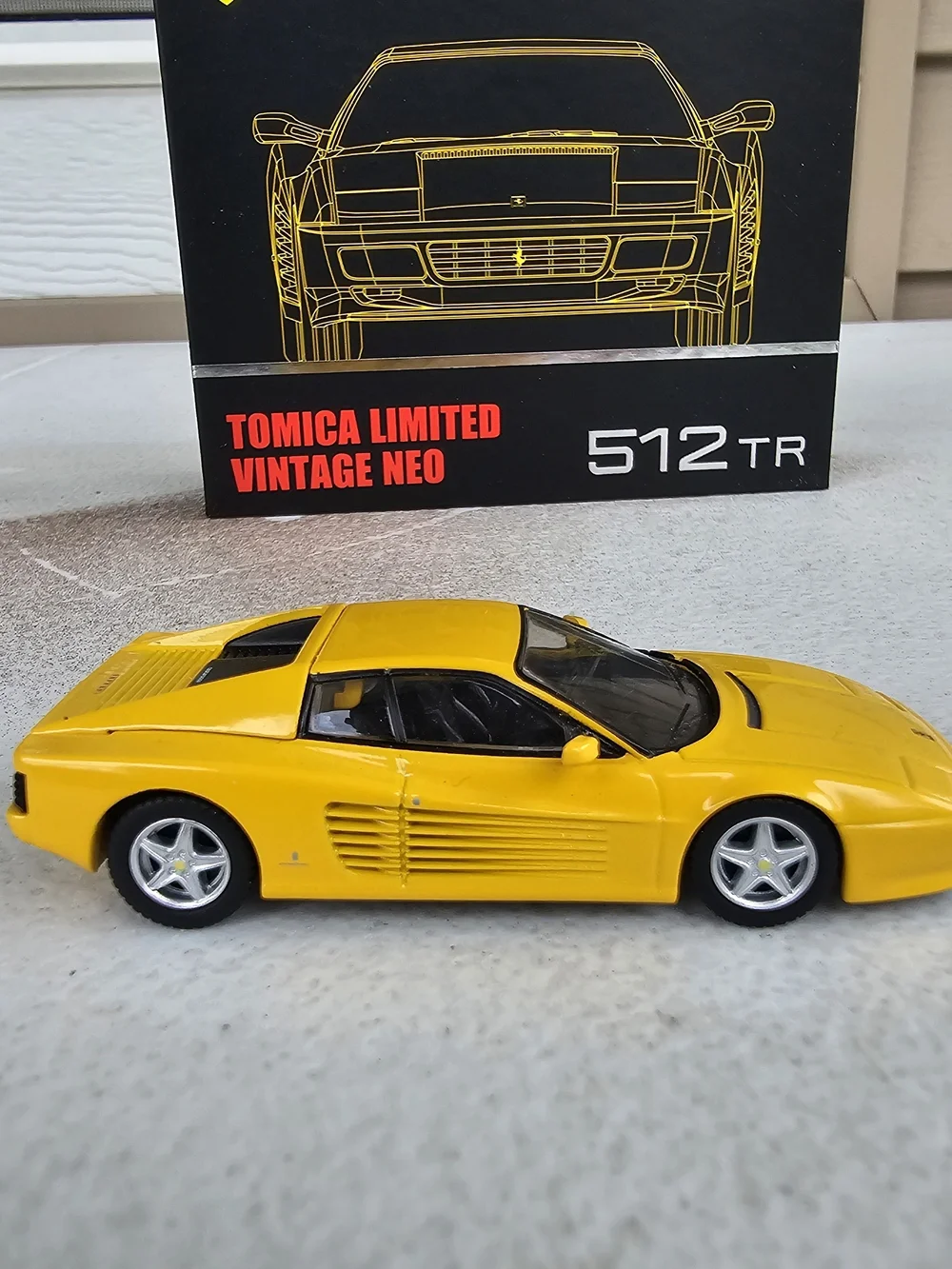 Tomica Limited Vintage NEO Ferrari 512 TR Yellow Takara Tomy Mall Exclusive 1/64